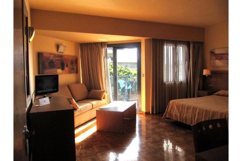 Apartamentos Ms Pepita Бенальмадена Экстерьер фото